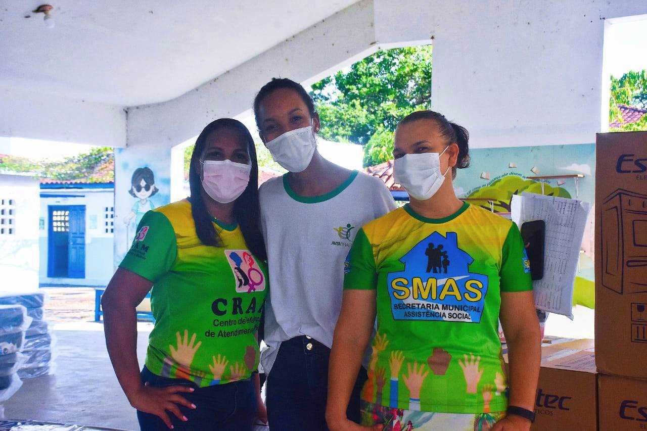 Camacã: Prefeito Paulo do Gás acompanha entrega de donativos as famílias atingidas pelas chuvas